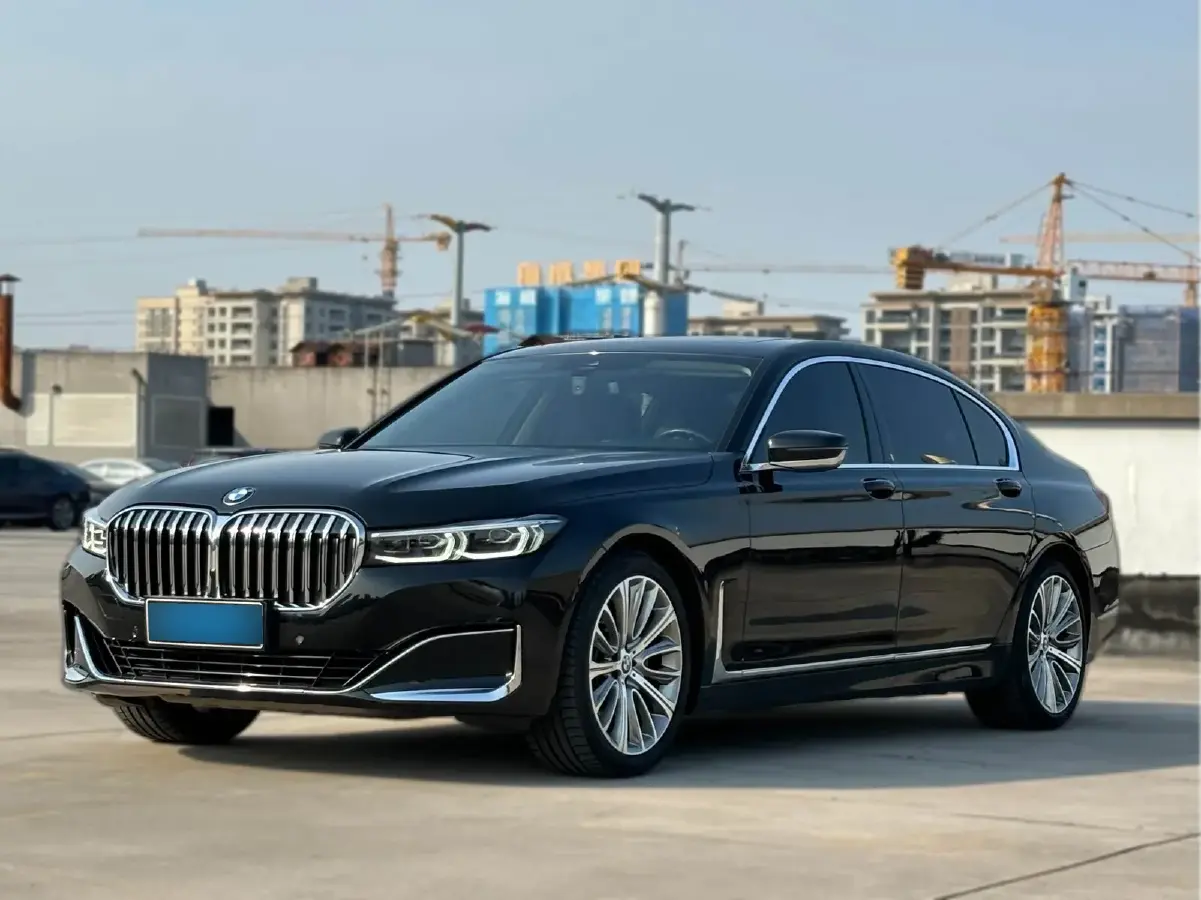 2019 BMW 7 Series 3.0T 340HP L6 8AT