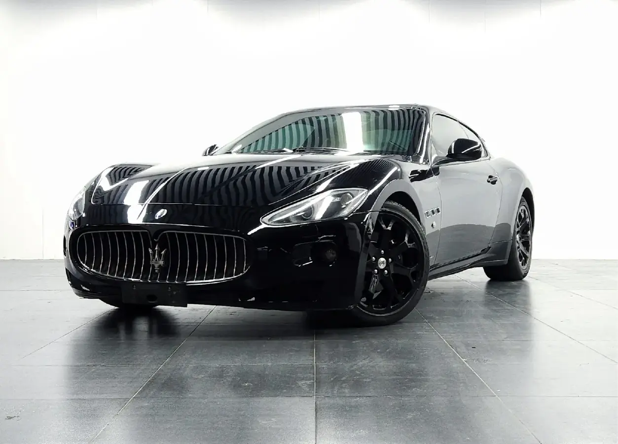 2015 Volkswagen Pheaton 4.2L 335HP V8 6AT