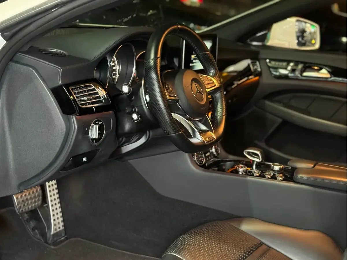 2015 Mercedes-Benz CLS AMG 5.5T 557HP V8 7AT,autocango,china used car exporter,china ev exporter,chinese used car exporter,chinese used ev exporter