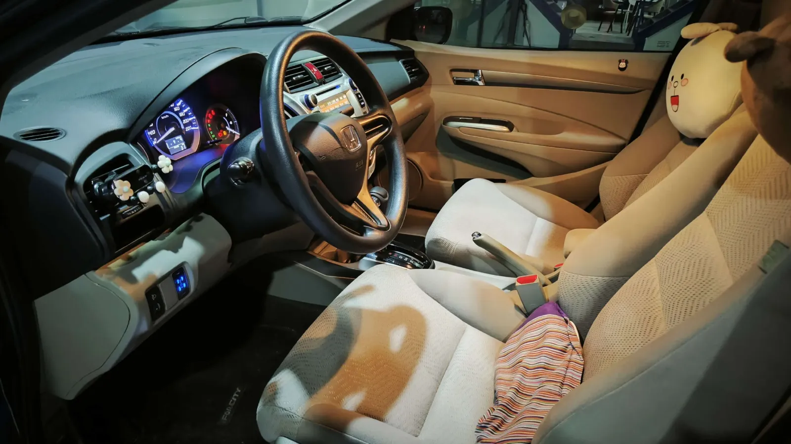 2012 Honda City Classic 1.5L 120HP L4 5AT,autocango,china used car exporter,china ev exporter,chinese used car exporter,chinese used ev exporter