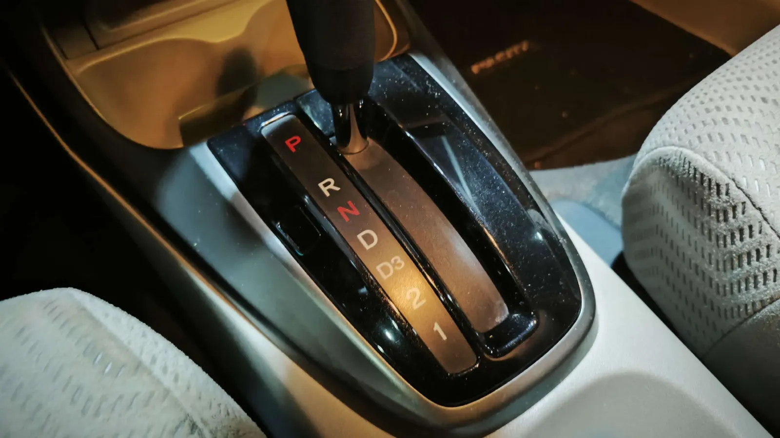 2012 Honda City Classic 1.5L 120HP L4 5AT,autocango,china used car exporter,china ev exporter,chinese used car exporter,chinese used ev exporter