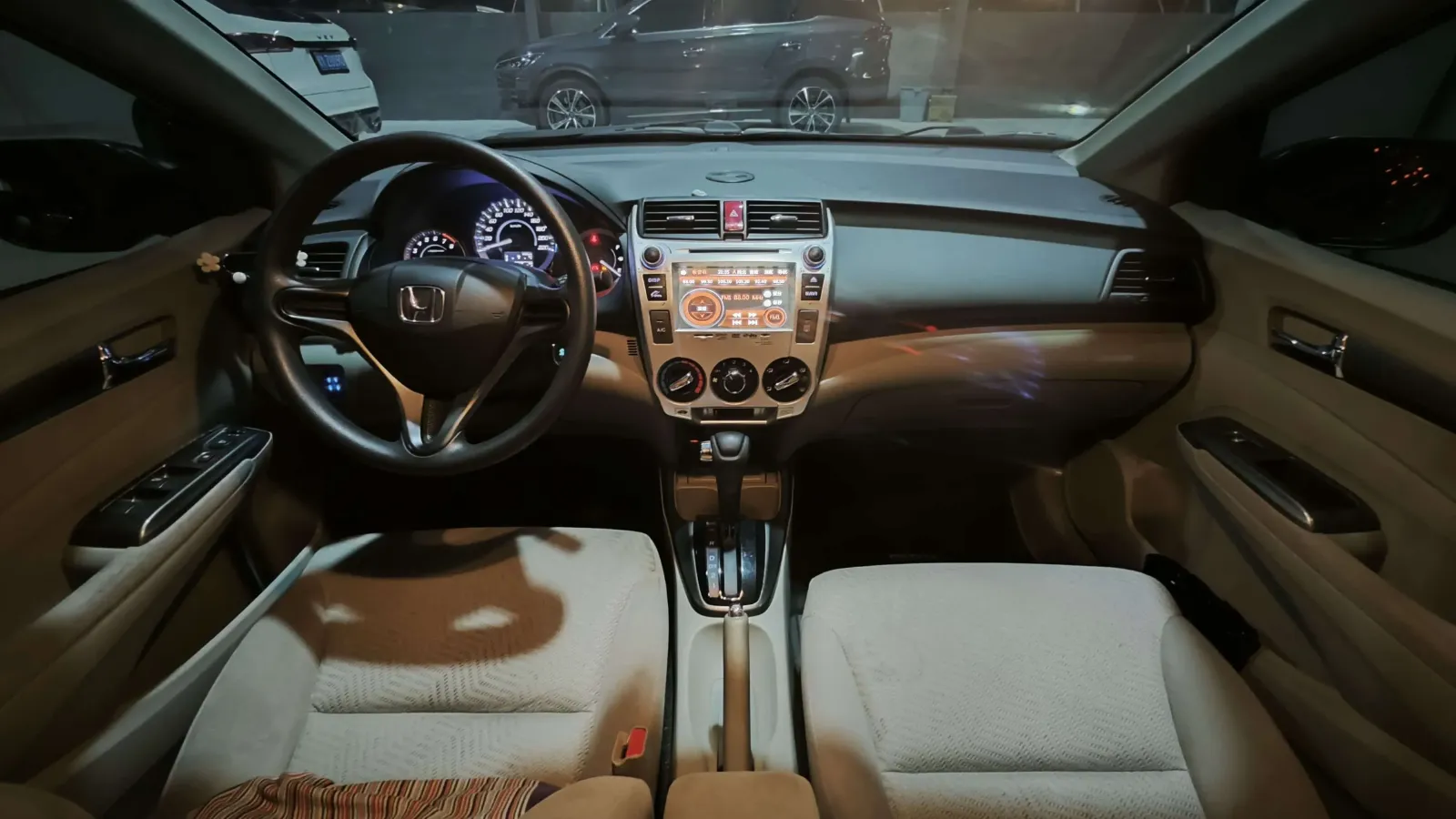 2012 Honda City Classic 1.5L 120HP L4 5AT,autocango,china used car exporter,china ev exporter,chinese used car exporter,chinese used ev exporter