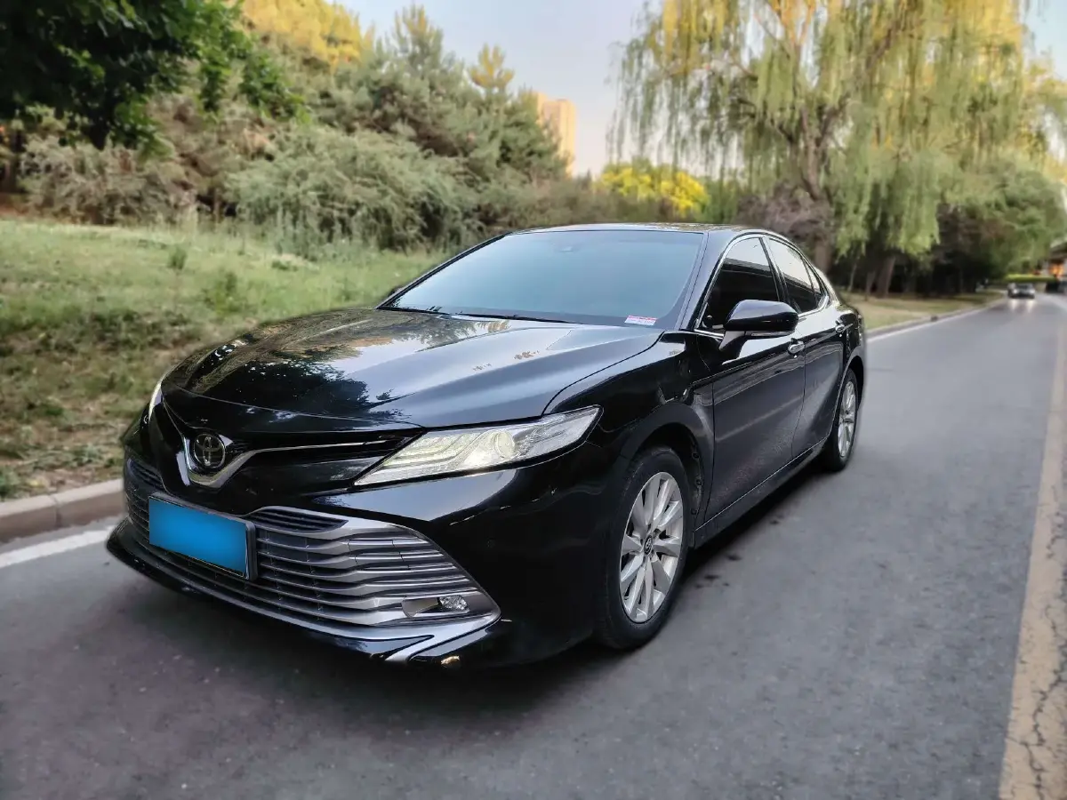 2019 Toyota Camry 2.0L 178HP L4 CVT