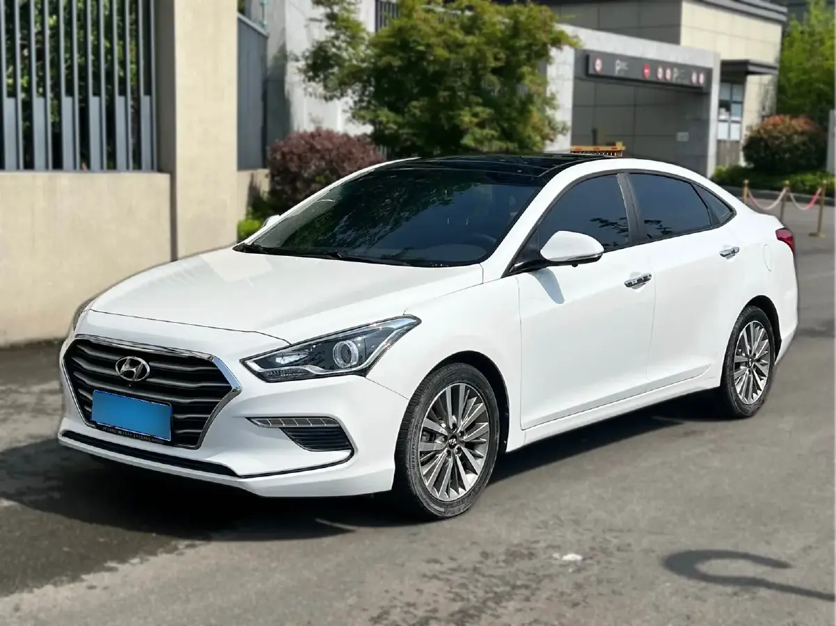 2019 Hyundai Mistra 1.8L 143HP L4 6AT