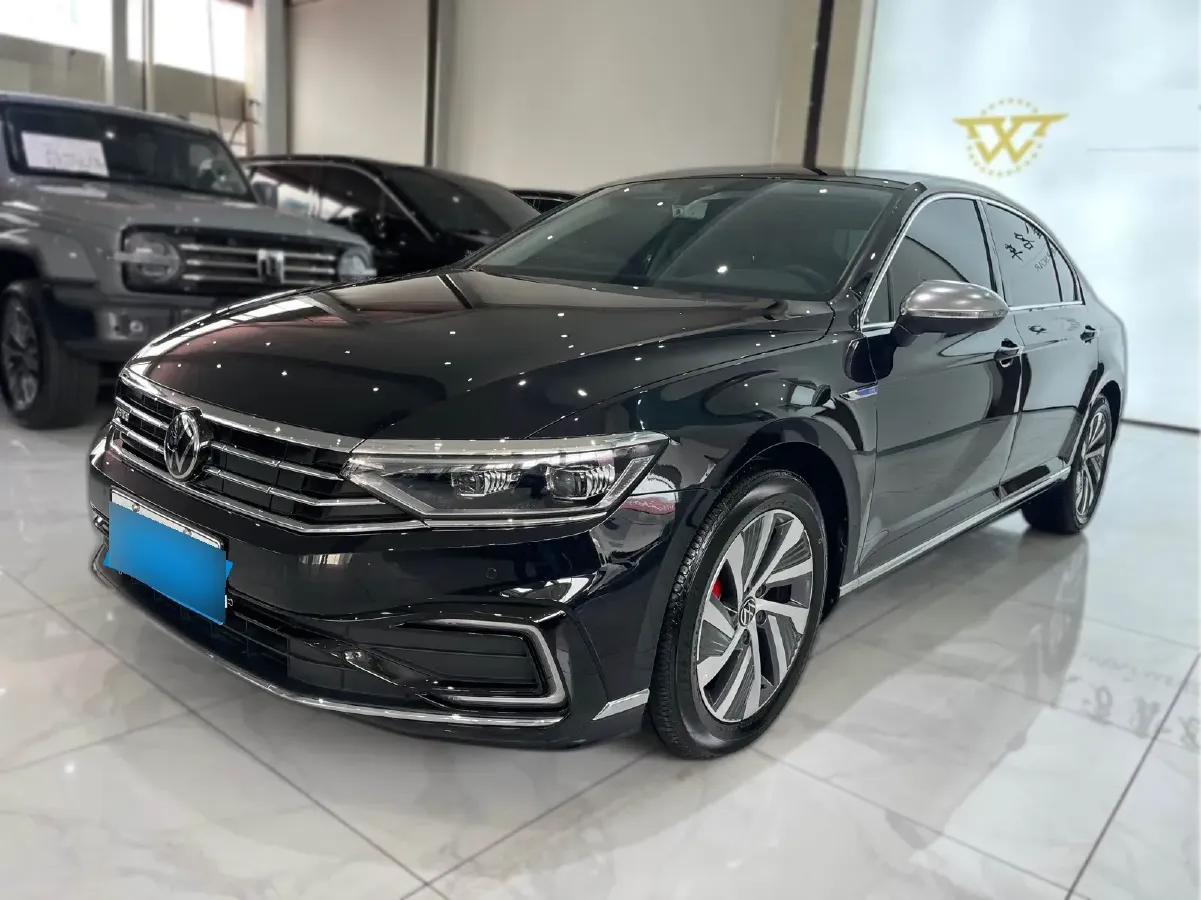 2022 Volkswagen Magotan GTE 1.4T 150HP L4 6DCT PHEV 13KWH,autocango,china used car exporter,china ev exporter,chinese used car exporter,chinese used ev exporter