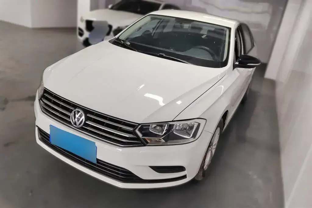 2016 Volkswagen Bora 1.6L 110HP L4 6AT