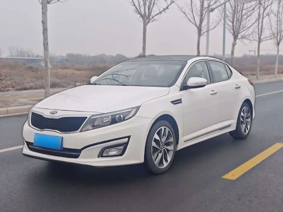 2014 Kia K5 2.0L 162HP L4 6AT