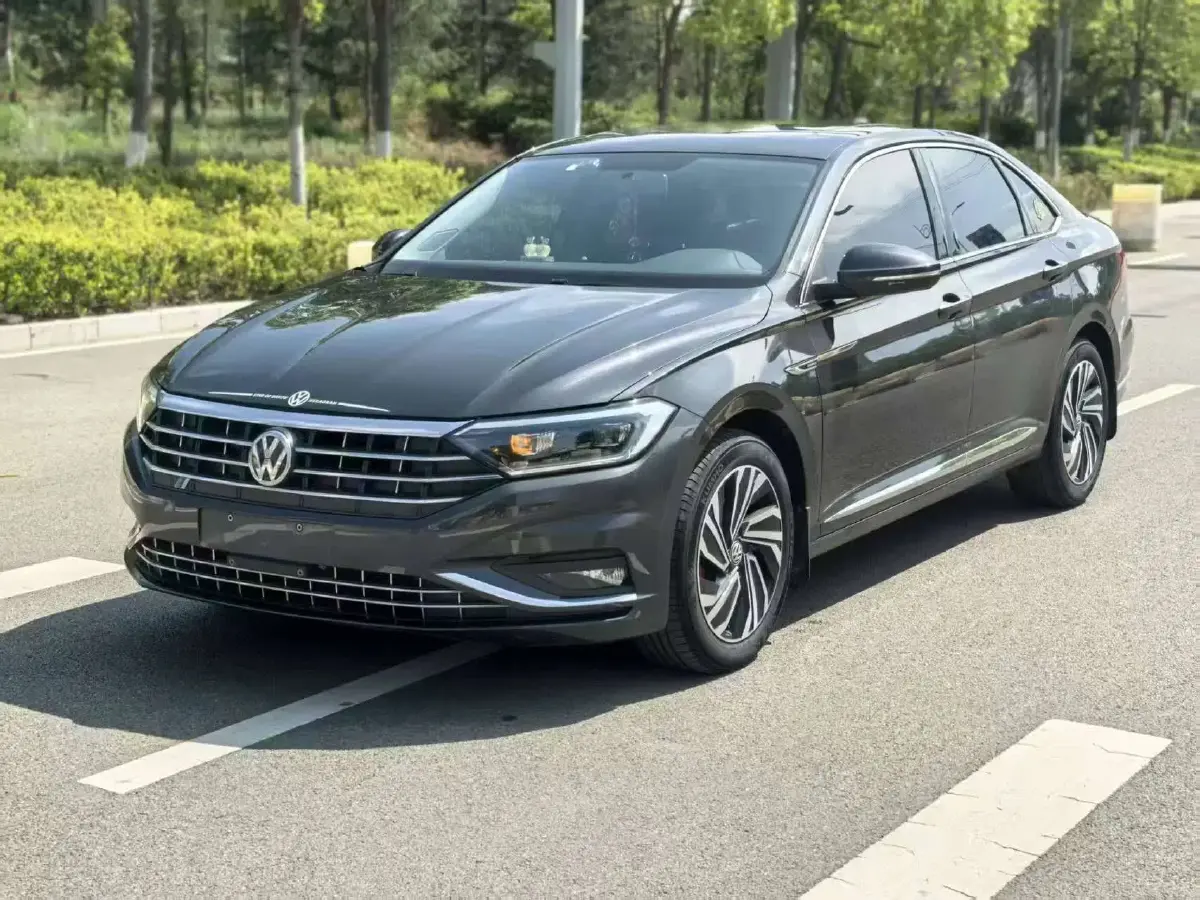 2022 Volkswagen Sagitar 1.4T 150HP L4 7DCT