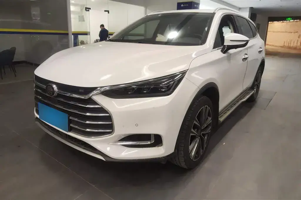 2018 BYD Tang 2.0T 205HP L4 6AT
