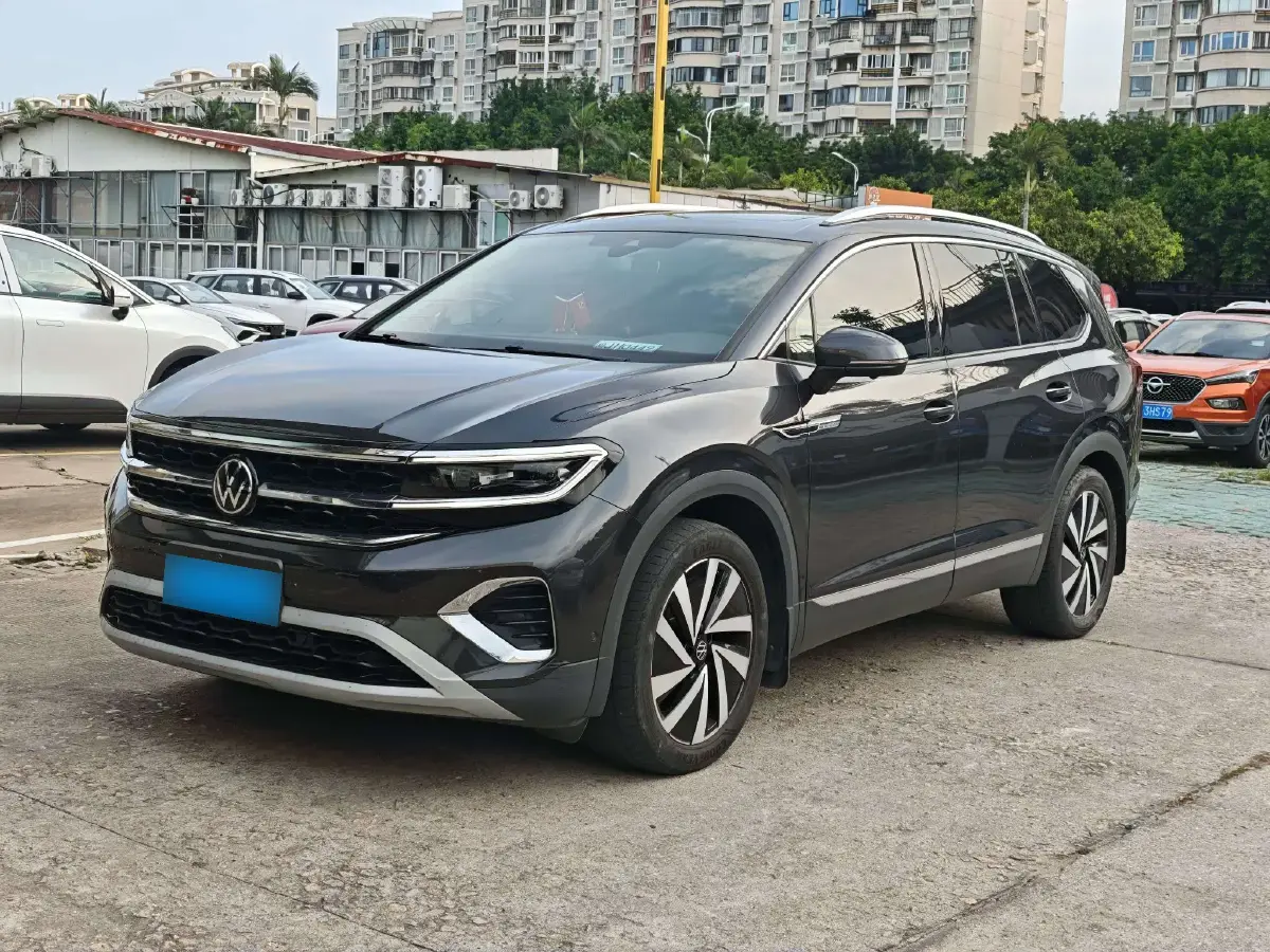 2021 Volkswagen Talagon 2.0T 220HP L4 7DCT