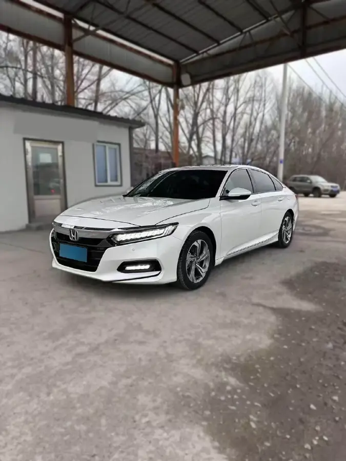 2018 Honda Accord 1.5T 194HP L4 CVT
