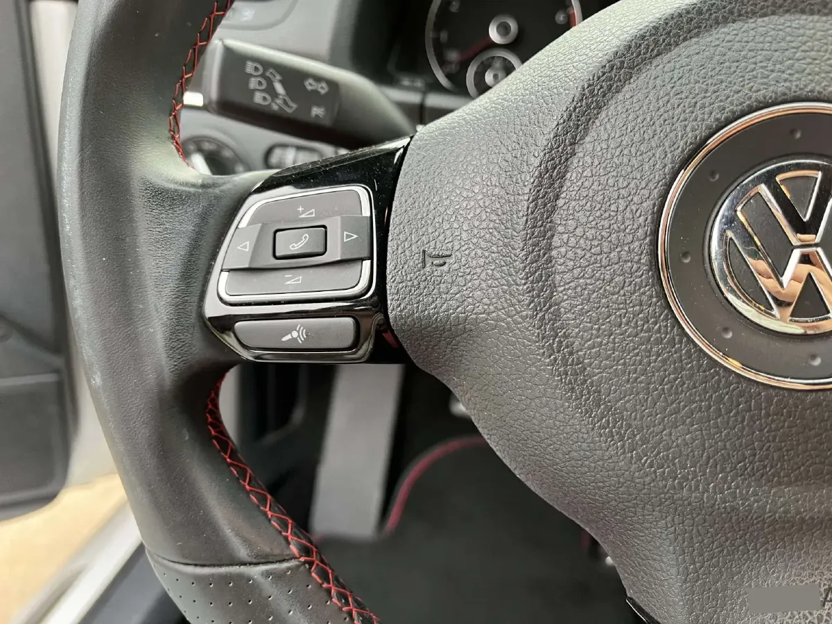 2015 Volkswagen Scirocco 1.4T 160HP L4 7DCT,autocango,china used car exporter,china ev exporter,chinese used car exporter,chinese used ev exporter