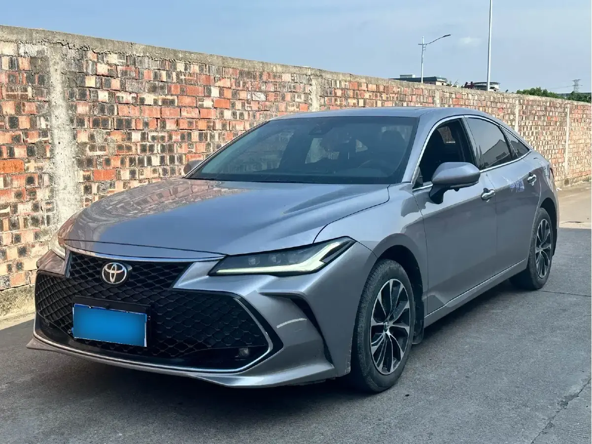 2022 Toyota Avalon 2.5L 209HP L4 8AT
