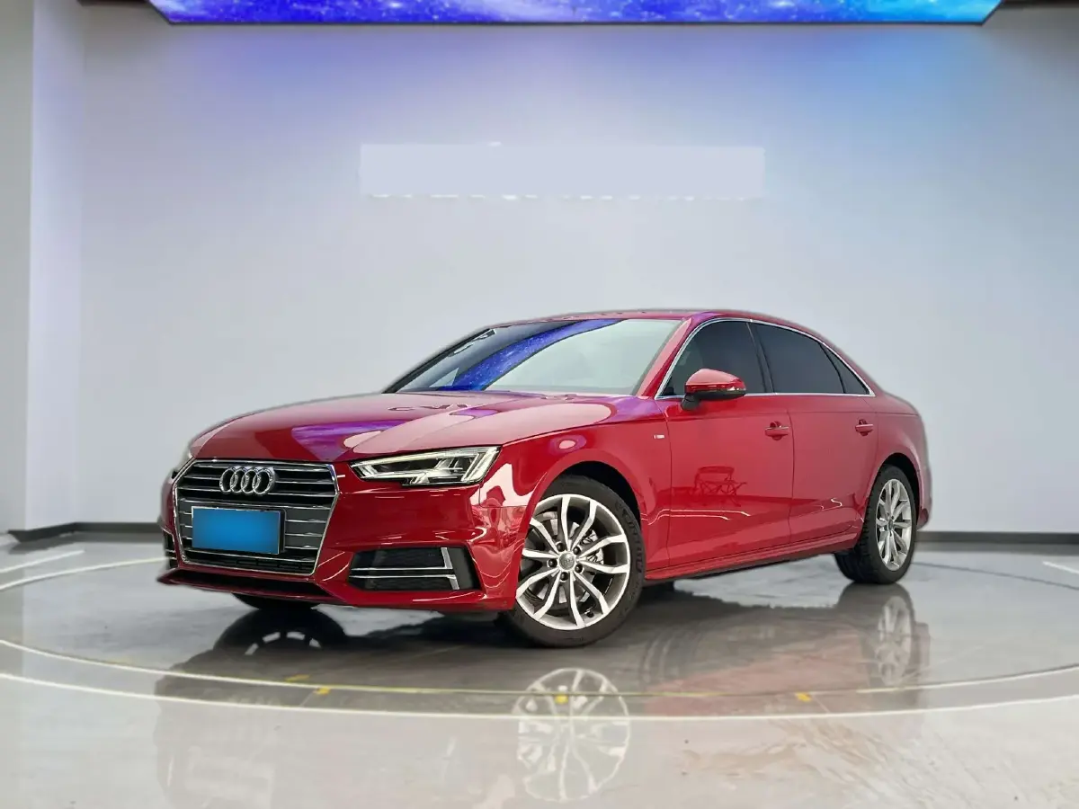 2018 Audi A4L 2.0T 190HP L4 7DCT