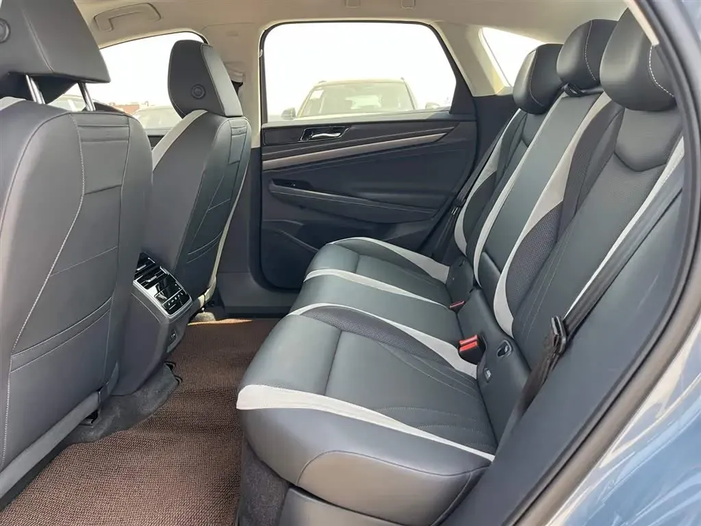 2024 Volkswagen ID.7 Vizzion BEV 84.8KWH,autocango,china used car exporter,china ev exporter,chinese used car exporter,chinese used ev exporter