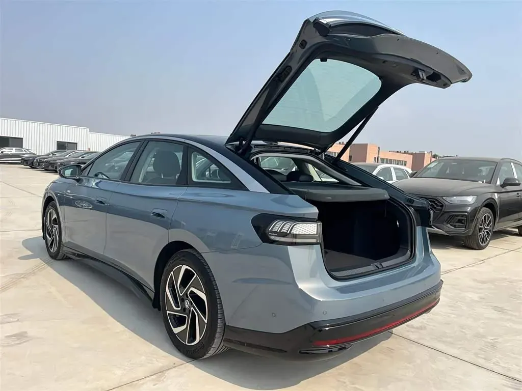 2024 Volkswagen ID.7 Vizzion BEV 84.8KWH,autocango,china used car exporter,china ev exporter,chinese used car exporter,chinese used ev exporter