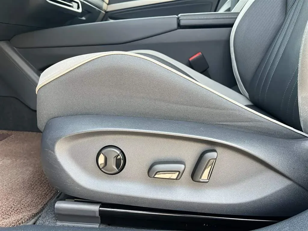 2024 Volkswagen ID.7 Vizzion BEV 84.8KWH,autocango,china used car exporter,china ev exporter,chinese used car exporter,chinese used ev exporter