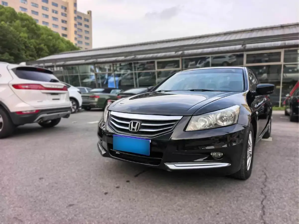 2011 Honda Accord 2.4L 179HP L4 5AT