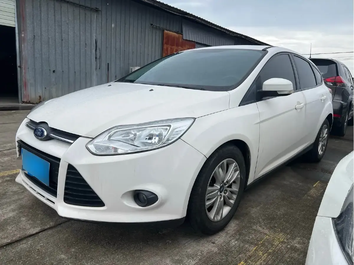 2012 Ford Focus 1.6L 125HP L4 6DCT