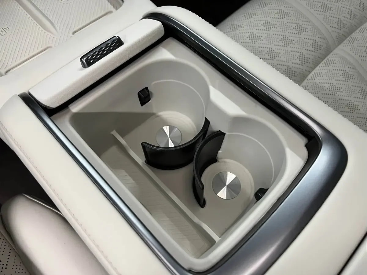 2025 Zeekr 7X BEV 75KWH,autocango,china used car exporter,china ev exporter,chinese used car exporter,chinese used ev exporter