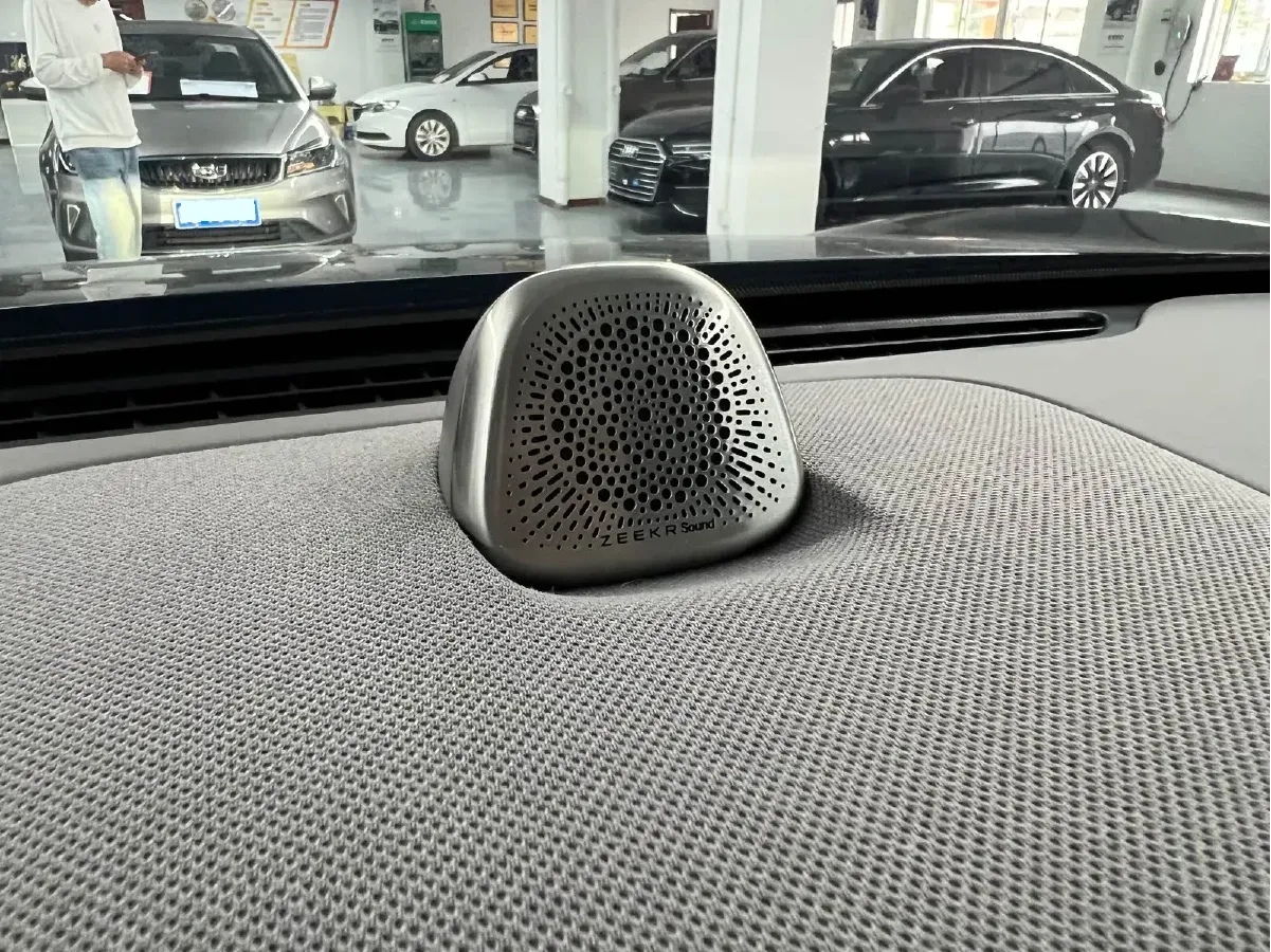 2025 Zeekr 7X BEV 75KWH,autocango,china used car exporter,china ev exporter,chinese used car exporter,chinese used ev exporter