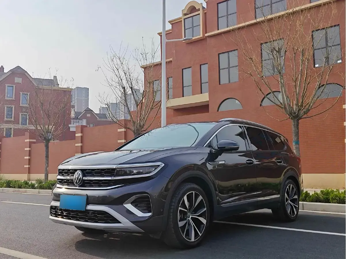 2022 Volkswagen Talagon 2.5T 299HP V6 7DCT