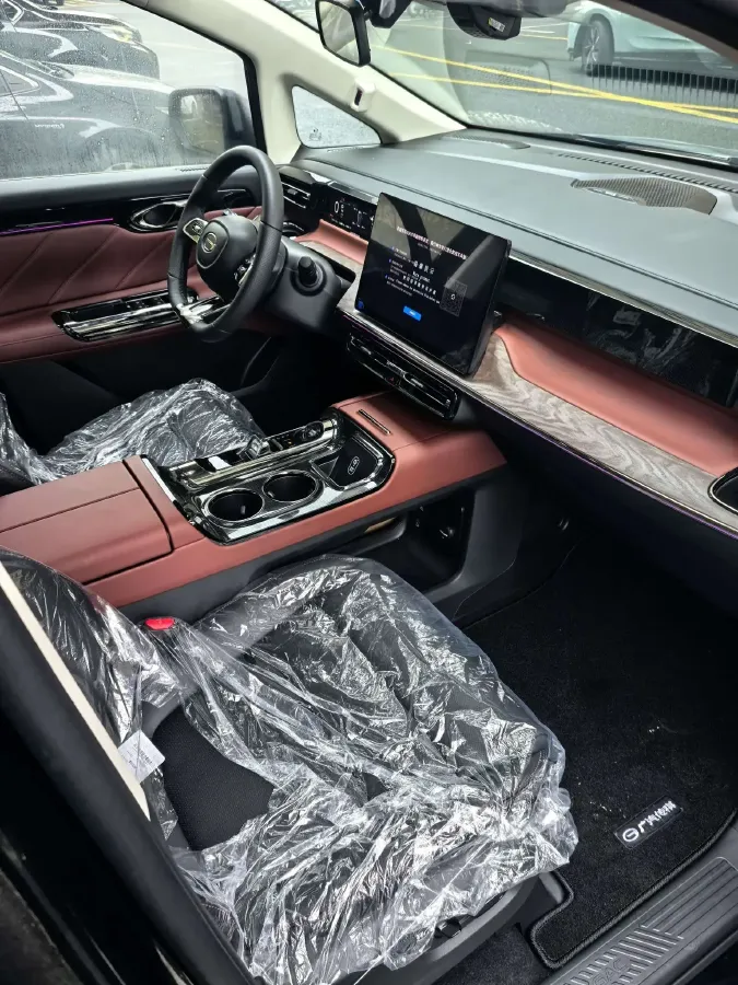 2024 GAC Trumpchi E8 2.0L 140HP L4 2DHT PHEV 25.57KWH,autocango,china used car exporter,china ev exporter,chinese used car exporter,chinese used ev exporter