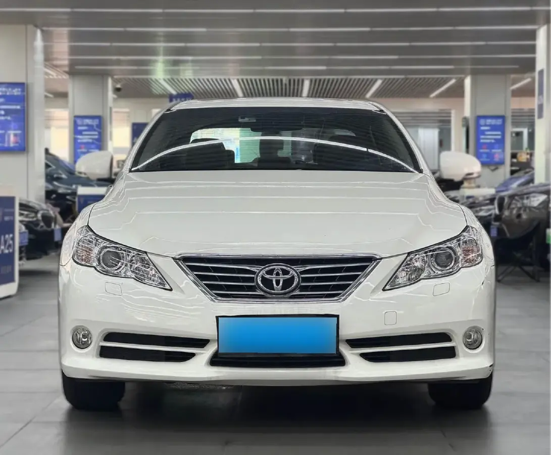 2010 Toyota Reiz 2.5L 193HP V6 6AT