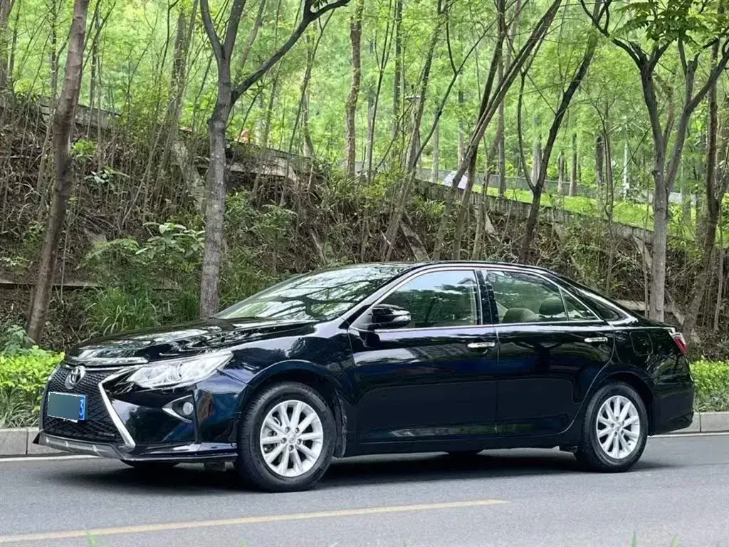 2015 Toyota Camry 2.0L 167HP L4 6AT