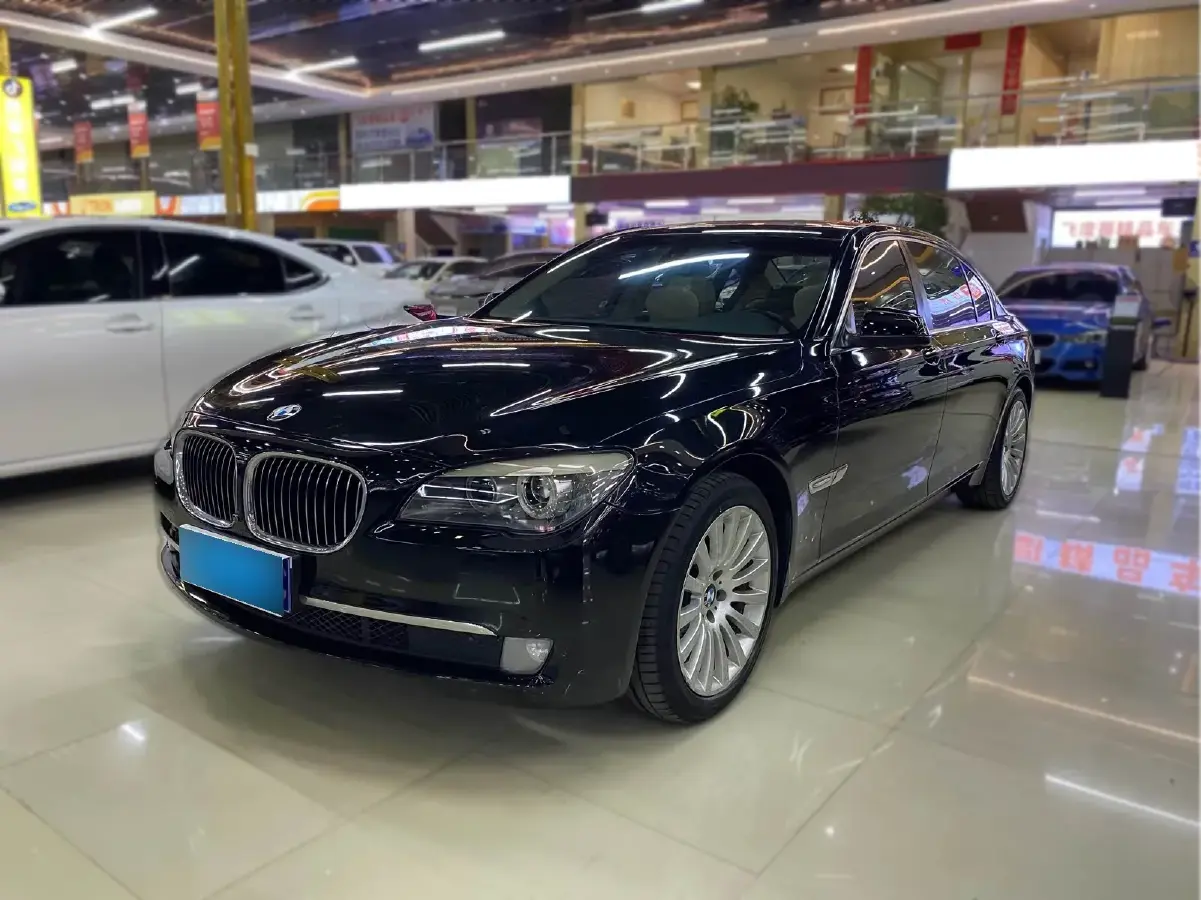 2009 BMW 7 Series 3.0L 258HP L6 6AT