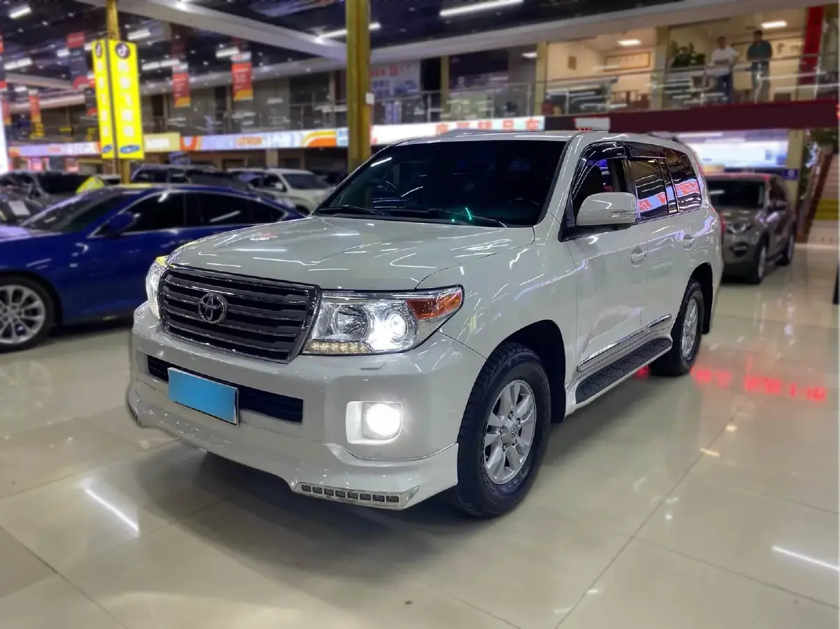 2012 Toyota Land Cruiser 4.0L 275HP V6 5AT