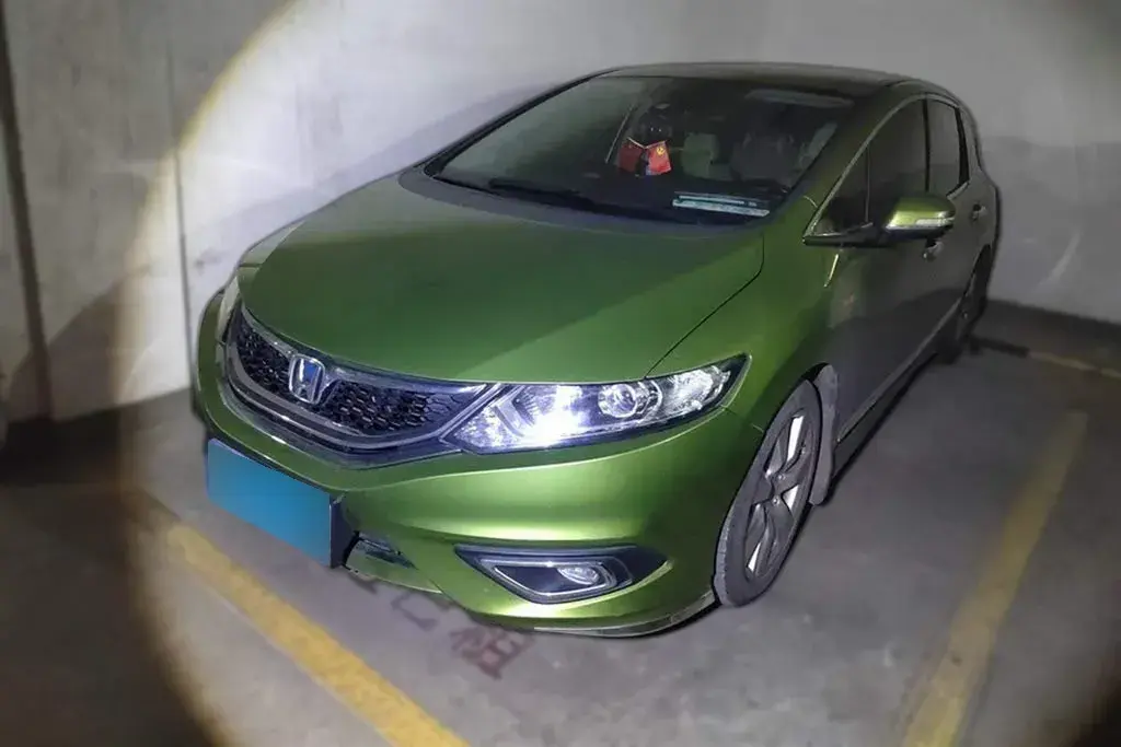 2013 Honda Jade 1.8L 141HP L4 5AT