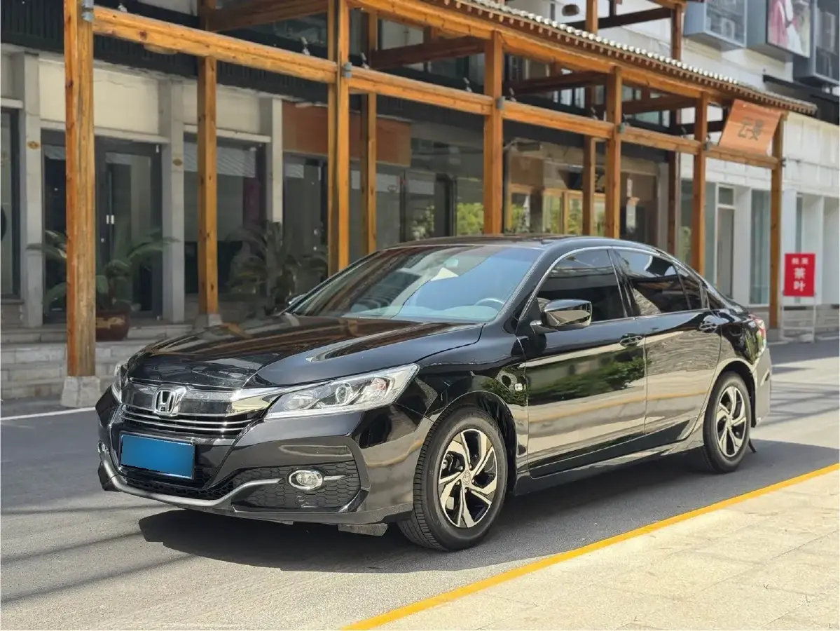 2016 Honda Accord 2.0L 155HP L4 CVT