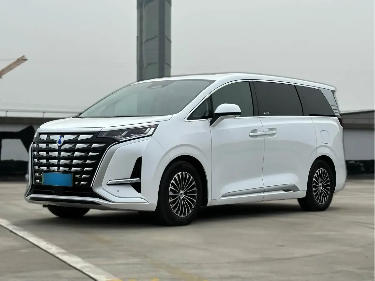 2024 Denza D9 1.5T 139HP L4 E-CVT PHEV 40KWH
