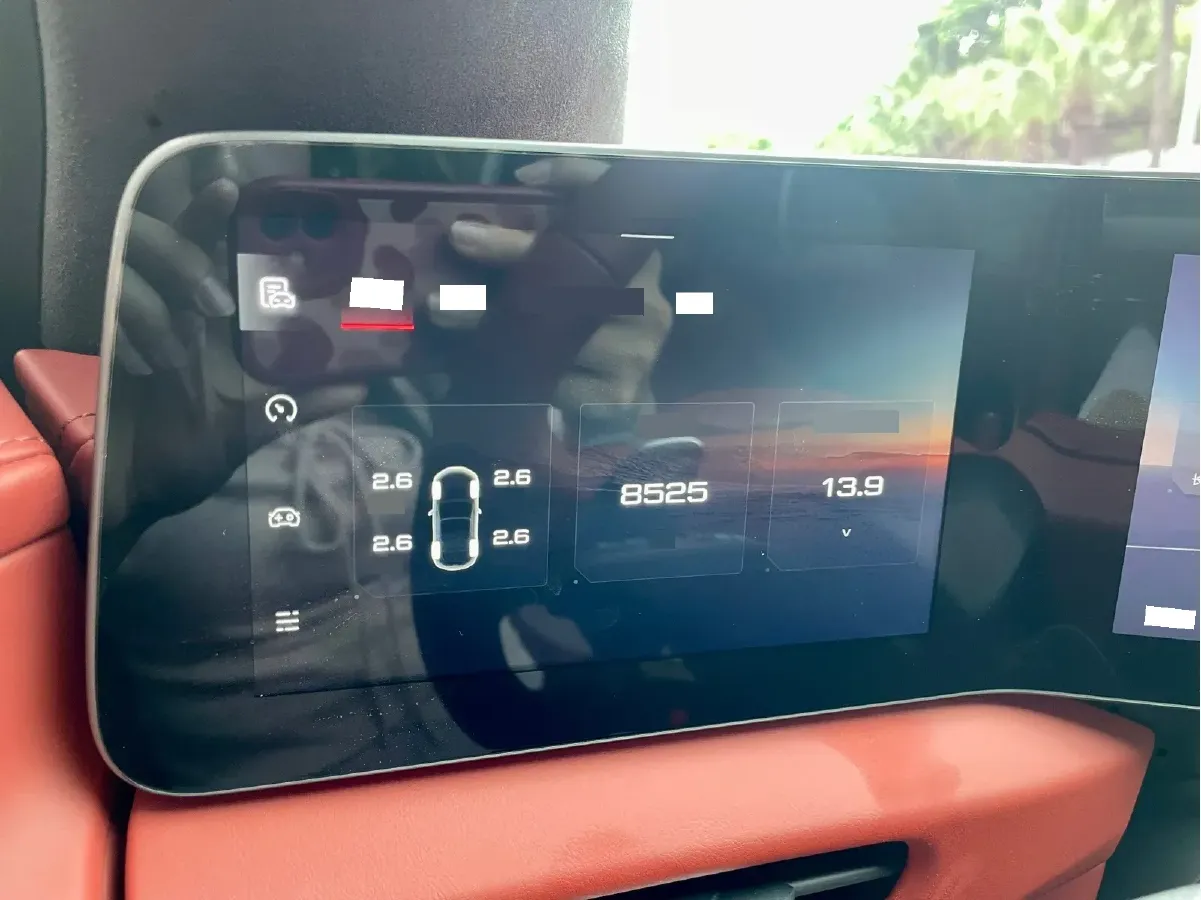 2024 MG Cyberster BEV 64KWH,autocango,china used car exporter,china ev exporter,chinese used car exporter,chinese used ev exporter