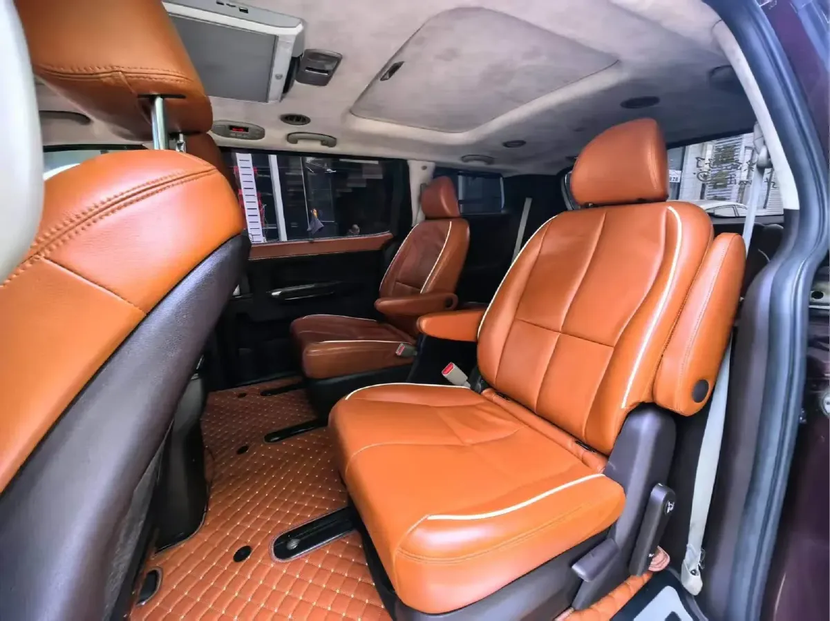 2015 Kia Carnival 2.2T 200HP L4 6AT,autocango,china used car exporter,china ev exporter,chinese used car exporter,chinese used ev exporter