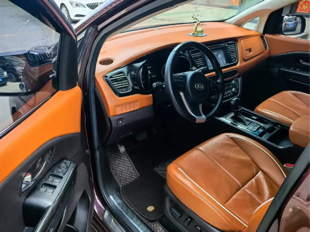 2015 Kia Carnival 2.2T 200HP L4 6AT,autocango,china used car exporter,china ev exporter,chinese used car exporter,chinese used ev exporter