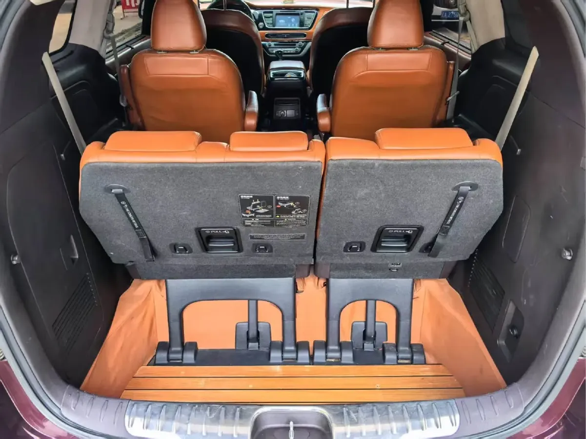 2015 Kia Carnival 2.2T 200HP L4 6AT,autocango,china used car exporter,china ev exporter,chinese used car exporter,chinese used ev exporter