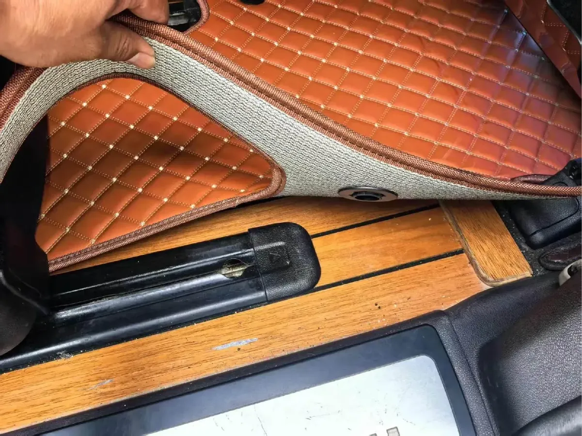 2015 Kia Carnival 2.2T 200HP L4 6AT,autocango,china used car exporter,china ev exporter,chinese used car exporter,chinese used ev exporter