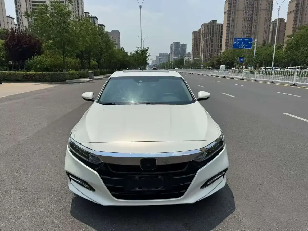 2018 Honda Accord 2.0L 146HP L4 E-CVT Hybrid