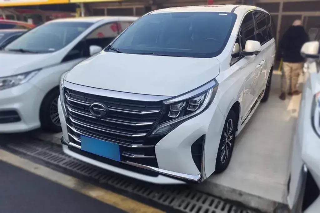 2021 GAC Trumpchi M8 2.0T 252HP L4 8AT