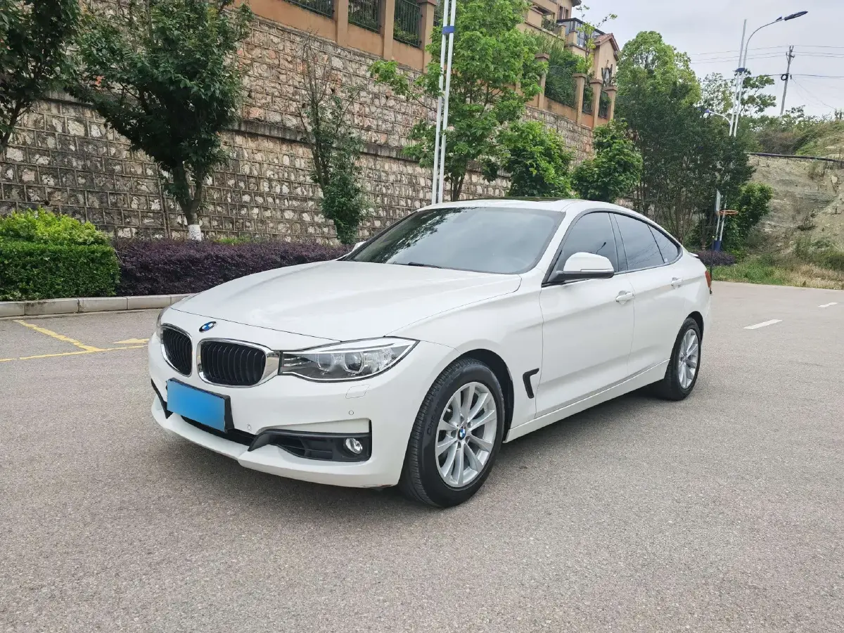 2016 BMW 3 Series GT 2.0T 184HP L4 8AT