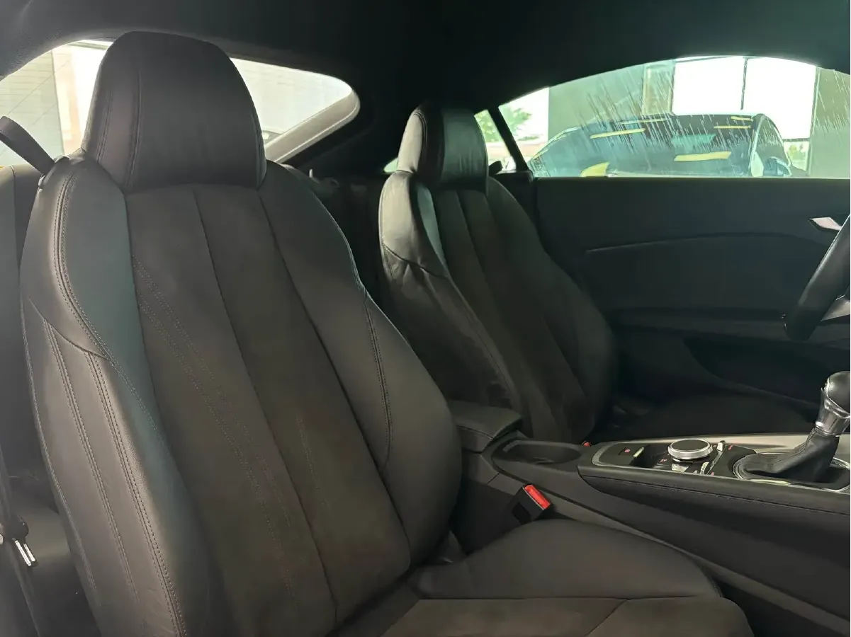 2015 Audi TT 2.0T 230HP L4 6DCT,autocango,china used car exporter,china ev exporter,chinese used car exporter,chinese used ev exporter