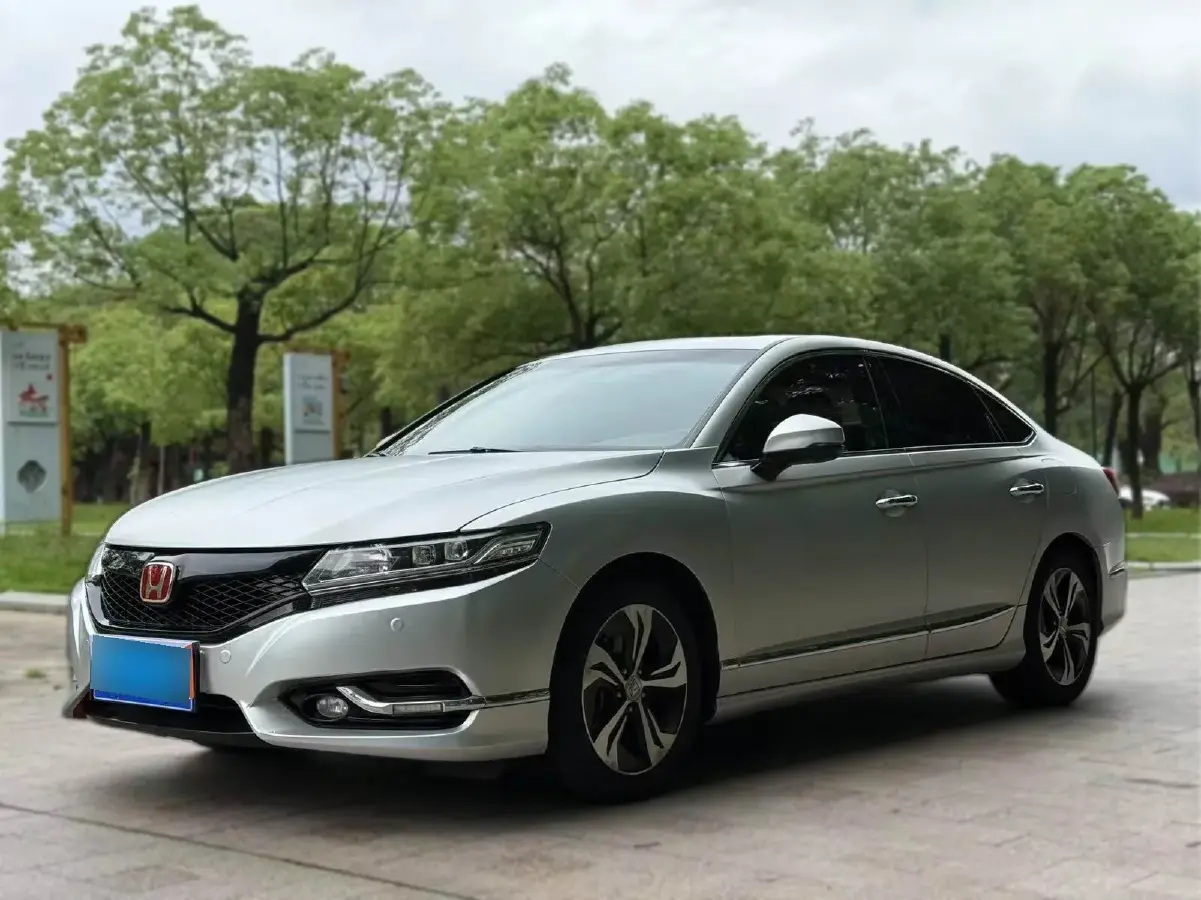 2015 Honda Spirior 2.4L 208HP L4 8DCT