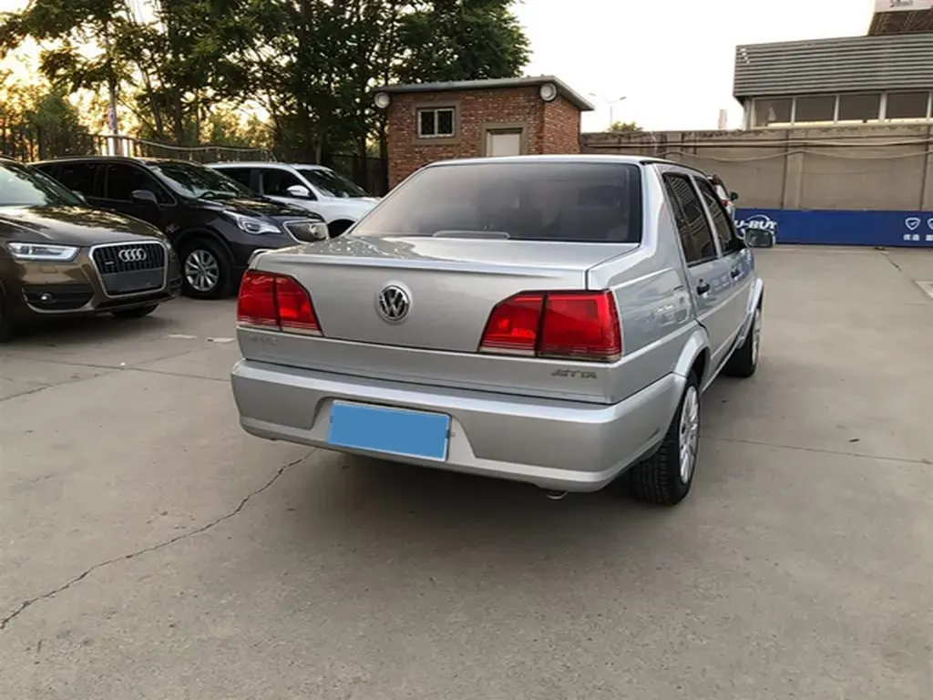 2010 Volkswagen Jetta 1.6L 95HP L4 5MT,autocango,china used car exporter,china ev exporter,chinese used car exporter,chinese used ev exporter