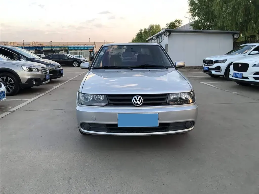 2010 Volkswagen Jetta 1.6L 95HP L4 5MT,autocango,china used car exporter,china ev exporter,chinese used car exporter,chinese used ev exporter