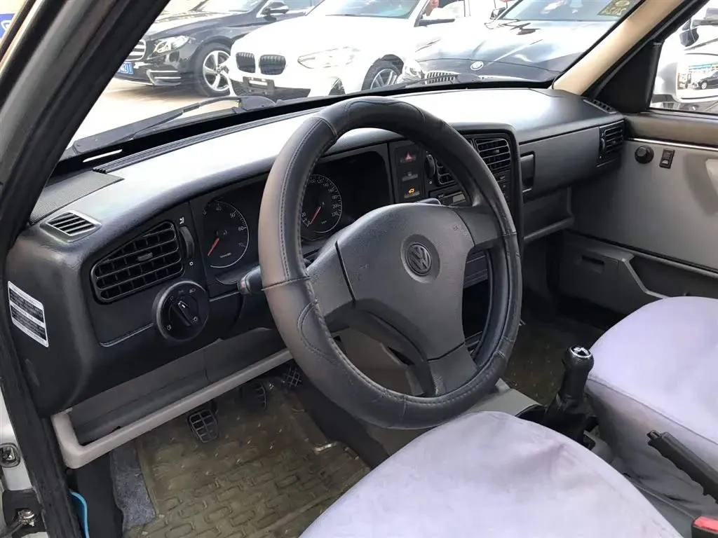 2010 Volkswagen Jetta 1.6L 95HP L4 5MT,autocango,china used car exporter,china ev exporter,chinese used car exporter,chinese used ev exporter