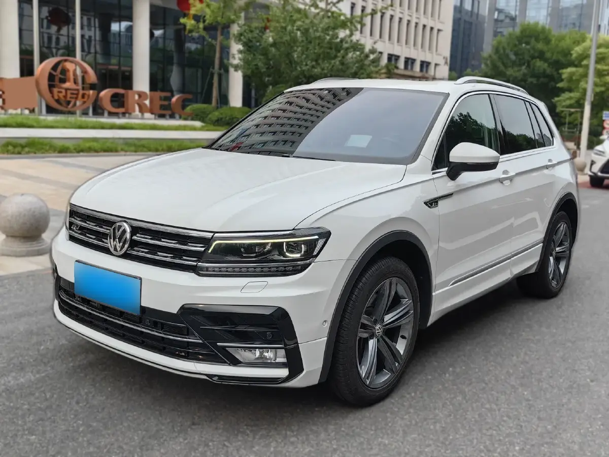 2017 Volkswagen Tiguan 2.0T 180HP L4 7DCT