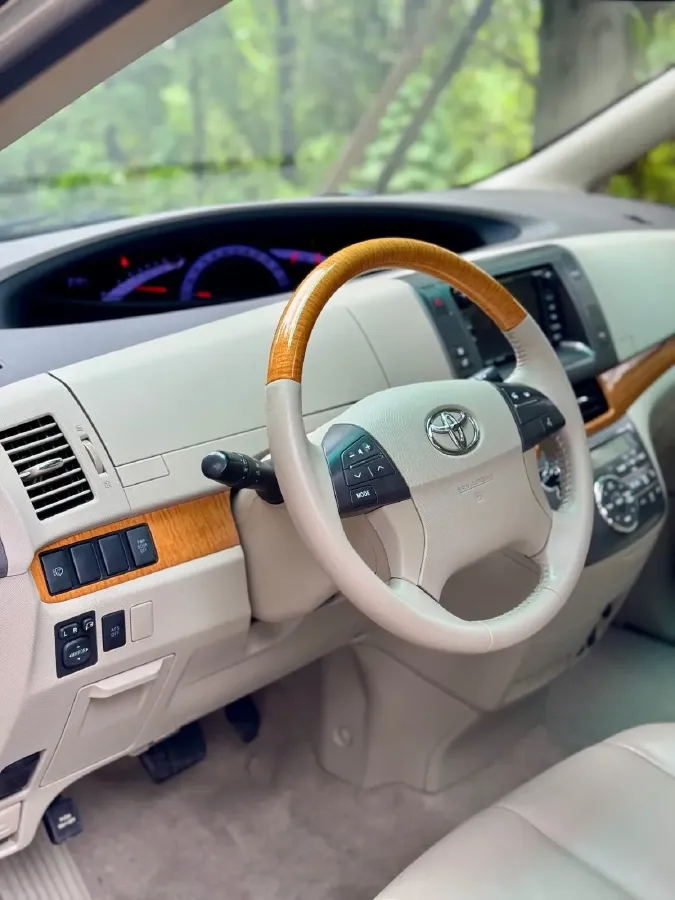 2012 Toyota Previa 3.5L 275HP V6 6AT,autocango,china used car exporter,china ev exporter,chinese used car exporter,chinese used ev exporter