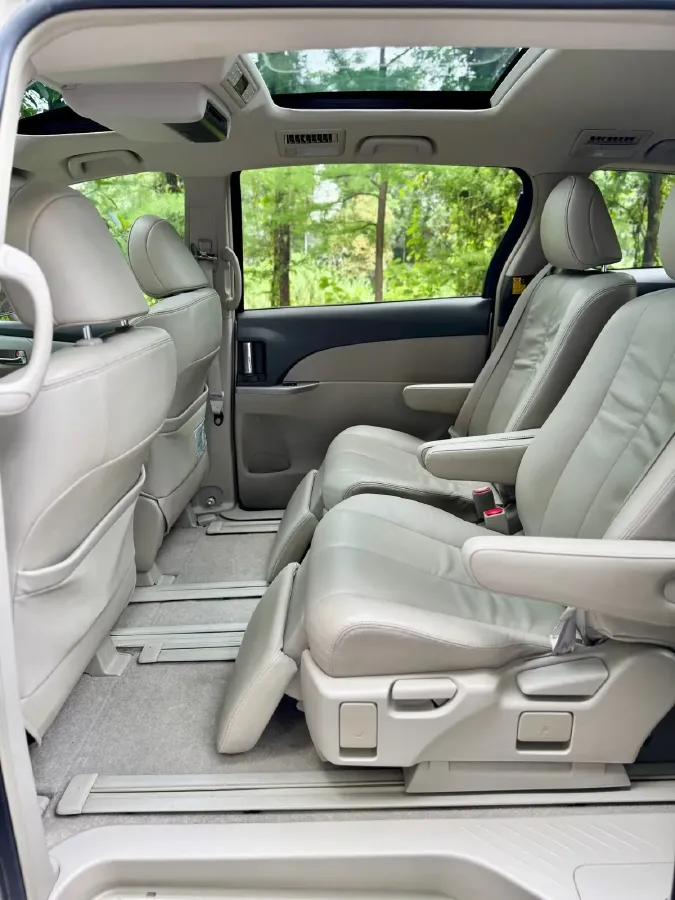 2012 Toyota Previa 3.5L 275HP V6 6AT,autocango,china used car exporter,china ev exporter,chinese used car exporter,chinese used ev exporter